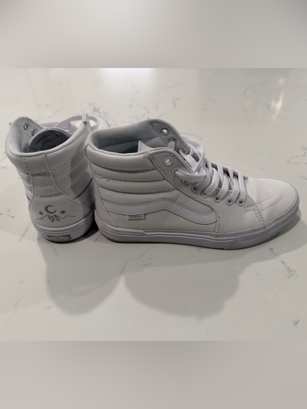 Vans BMX Sk8-Hi Perri Benegas White Canvas High Top Sneakers Men’s 7 Women’s 8.5